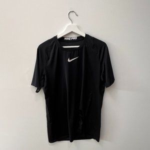 Nike Pro Dry Fit Large T-Shirt